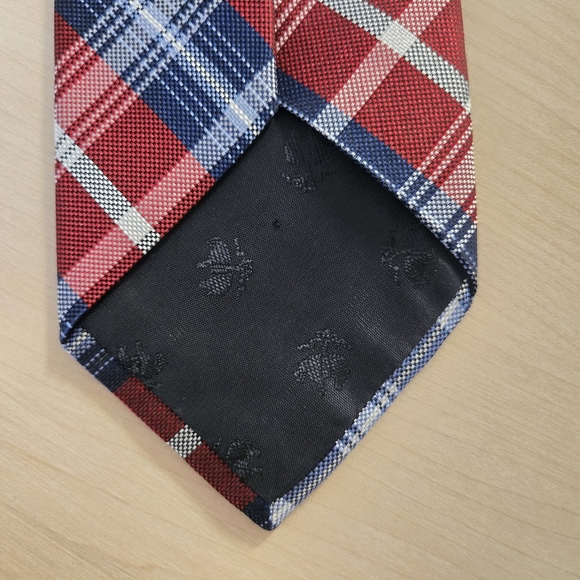 Brooks Brothers Classic Red and Blue Checkered Tie - Picture 5 of 6